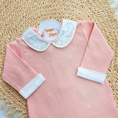  Macacão Tricotil Verão (Tricot 100% Algodão) com Gola Bordada - Florzinhas Rose